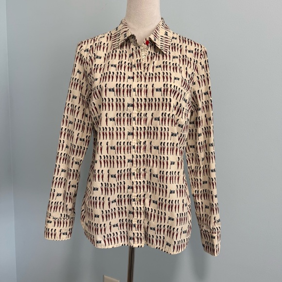 Boden Tops - BODEN Beefeater Royal Guard print button front Blouse Size 10R